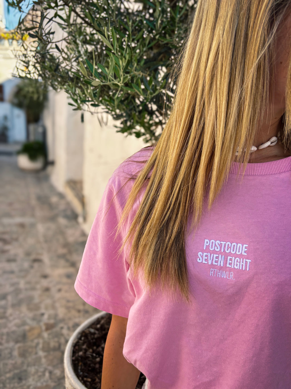 POSTCODE ESSENTIAL TEE