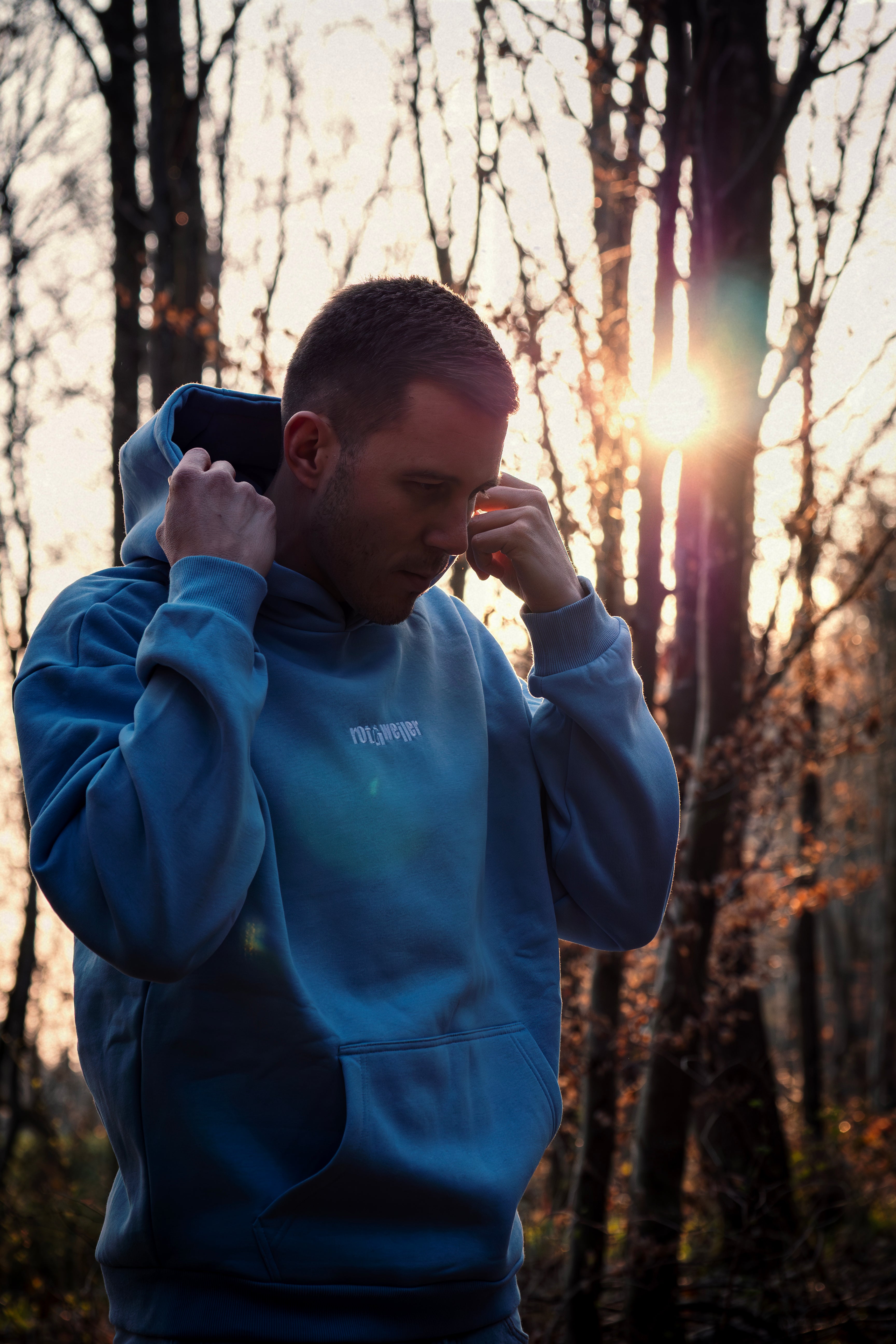 BASIC HOODIE